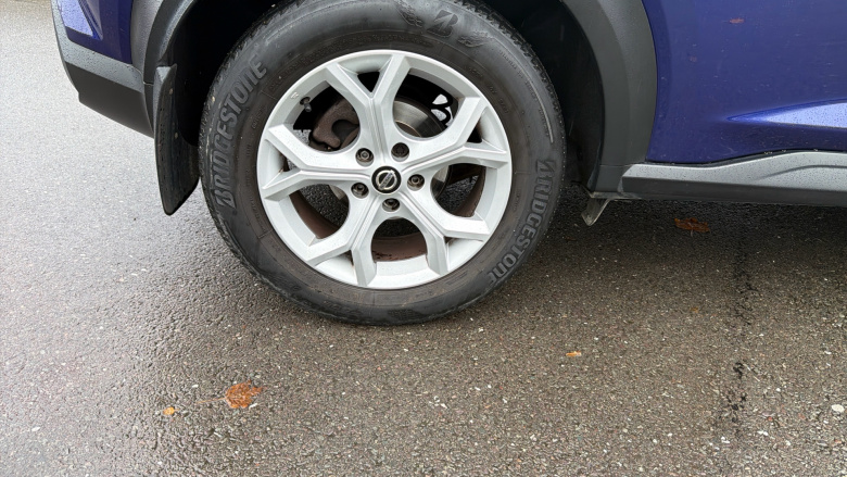 Nissan Juke 1.0 DiG-T 114 N-Connecta 5dr Petrol Hatchback